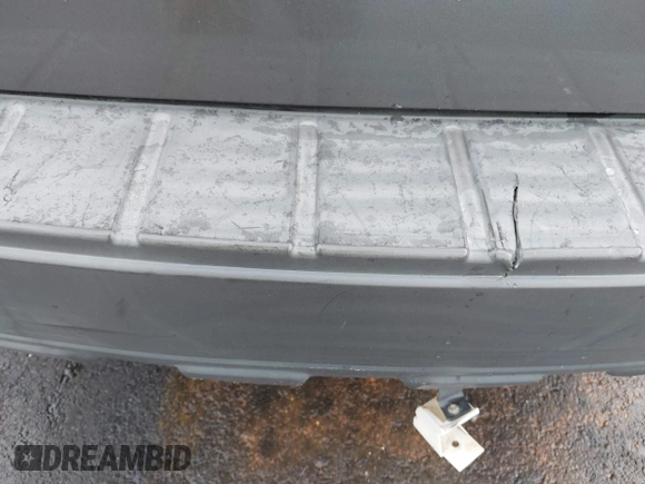 2006 Ford Escape XLS with VIN 1FMYU02Z46KA52355, listed as a IAAI auction lot 42376670 with Not provided miles and . Bid and sale history available at DreamBid. Image 12.