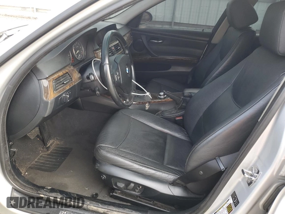 2007 BMW 3 Series 328xi with VIN WBAVC93587KX55997, listed as a Copart auction lot 48160595 with 318,852 mi miles and Salvage Title. Bid and sale history available at carsss.com. Image 7.