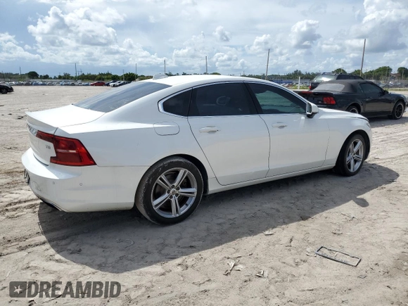 2017 Volvo S90 Momentum with VIN YV1102AK9H1008372, listed as a Copart auction lot 65560264 with 161,790 mi miles and Clean Title. Bid and sale history available at carsss.com. Image 3.