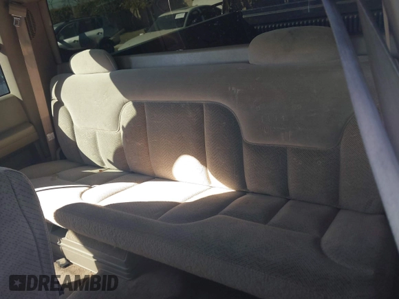 1997 Chevrolet Silverado 1500 with VIN 1GCEK19R4VE261195, listed as a IAAI auction lot 41637380 with 221,662 mi miles and . Bid and sale history available at DreamBid. Image 8.