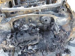 2018 Hyundai Santa Fe Ultimate z VIN 5NMZW4LA2JH053947, wystawiony jako Copart lot #48792855 z przebiegiem Nie podano mil oraz Szkoda całkowita • Salvage title. Historia ofert i sprzedaży dostępna na DreamBid. Obrazek 12.