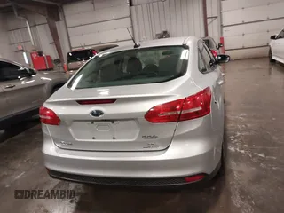 2015 Ford Focus SE with VIN 1FADP3F28FL357382, listed as a IAAI auction lot 41223441 with 47,682 mi miles. Bid and sale history available at carsss.com. Image 16.
