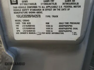 2005 Chevrolet Silverado 3500 LT with VIN 1GCJC33295F842978, listed as a Copart auction lot 76888184 with 0 mi miles and Salvage Title. Bid and sale history available at carsss.com. Image 10.