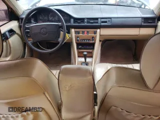 1987 Mercedes-Benz 300 with VIN WDBEB33D0HA432026, listed as a Copart auction lot 48766665 with 161,099 mi miles and Clean Title. Bid and sale history available at DreamBid. Image 8.