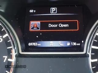 2019 Nissan Pathfinder S z VIN 5N1DR2MN5KC642848, wystawiony jako IAAI lot #41796336 z przebiegiem 69 783 mil mil oraz . Historia ofert i sprzedaży dostępna na DreamBid. Obrazek 16.