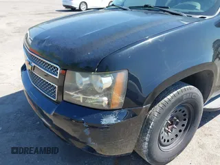 2011 Chevrolet Suburban LTZ with VIN 1GNSCKE01BR275919, listed as a IAAI auction lot 42038399 with 247,841 mi miles. Bid and sale history available at carsss.com. Image 6.