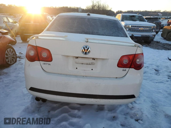 2006 Volkswagen Jetta 2.5L с VIN 3VWSF71K16M658025, выставлен на аукционе Copart как лот 87410524 с пробегом 78 604 миль миль и Списание • Salvage title. История ставок и продаж доступна на DreamBid. Изображение 6.