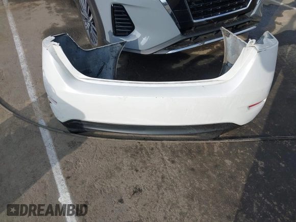 2015 Nissan Sentra SR with VIN 3N1AB7AP8FY257900, listed as a IAAI auction lot 42130428 with 153,060 mi miles and . Bid and sale history available at DreamBid. Image 12.