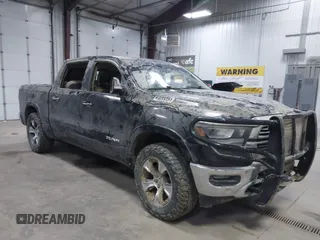 2022 Ram 1500 Laramie z VIN 1C6SRFJT3NN342702, wystawiony jako IAAI lot #42194157 z przebiegiem Nie podano mil oraz . Historia ofert i sprzedaży dostępna na DreamBid. Obrazek 1.