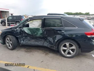2015 Toyota Venza XLE z VIN 4T3ZK3BB1FU073173, wystawiony jako IAAI lot #42282185 z przebiegiem Nie podano mil oraz . Historia ofert i sprzedaży dostępna na DreamBid. Obrazek 13.