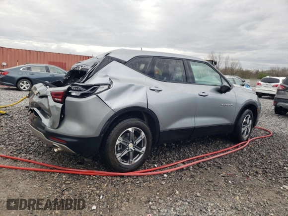 2023 Chevrolet Blazer LT z VIN 3GNKBCR44PS211206, wystawiony jako Copart lot #49726955 z przebiegiem 56 995 mil mil oraz Szkoda całkowita • Salvage title. Historia ofert i sprzedaży dostępna na DreamBid. Obrazek 3.