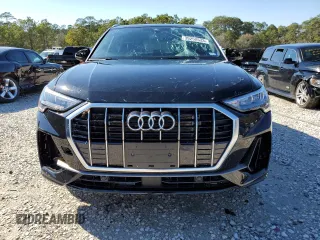 2022 Audi Q3 S line Premium with VIN WA1DECF32N1056927, listed as a Copart auction lot 39252533 with 5,258 mi miles. Bid and sale history available at carsss.com. Image 5.
