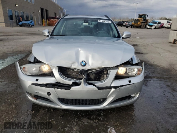 2012 BMW 3 Series 328i xDrive with VIN WBAUU3C55CA543662, listed as a Copart auction lot 47412765 with 104,901 mi miles and Salvage Title. Bid and sale history available at DreamBid. Image 5.