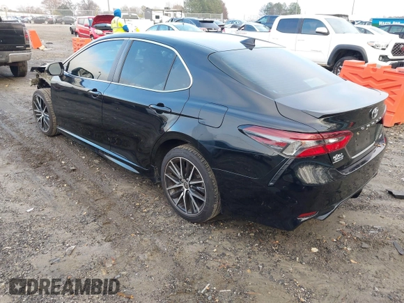 2022 Toyota Camry SE with VIN 4T1G11AK4NU640970, listed as a IAAI auction lot 41124147 with 33,472 mi miles and . Bid and sale history available at DreamBid. Image 3.
