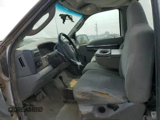 2003 Ford F-350 z VIN 1FTSF31P73EC95643, wystawiony jako Copart lot #64644304 z przebiegiem 234 704 mil mil oraz Szkoda całkowita • Salvage title. Historia ofert i sprzedaży dostępna na DreamBid. Obrazek 7.