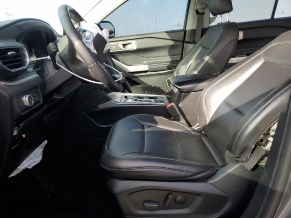 2022 Ford Explorer XLT z VIN 1FMSK7DH0NGA19122, wystawiony jako Copart lot #46834415 z przebiegiem 43 487 mil mil oraz Szkoda całkowita • Salvage title. Historia ofert i sprzedaży dostępna na DreamBid. Obrazek 7.