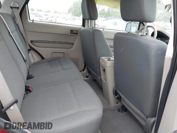 2009 Ford Escape XLS with VIN 1FMCU92729KB54674, listed as a IAAI auction lot 42170275 with 108,509 mi miles and . Bid and sale history available at DreamBid. Image 8.