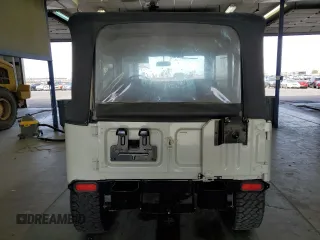 1974 Toyota Land Cruiser z VIN FJ40178981, wystawiony jako Copart lot #74798404 z przebiegiem 31 601 mil mil oraz Czysty tytuł • Clean title. Historia ofert i sprzedaży dostępna na DreamBid. Obrazek 6.
