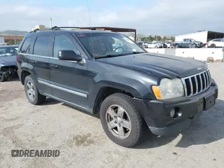 2005 Jeep Grand Cherokee Limited with VIN 1J4HR58205C574335, listed as a IAAI auction lot 42107907 with 191,161 mi miles. Bid and sale history available at carsss.com. Image 1.
