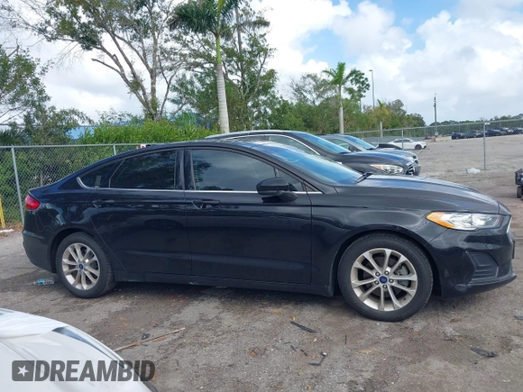 2020 Ford Fusion SE with VIN 3FA6P0HDXLR170082, listed as a IAAI auction lot 40743626 with 53,055 mi miles. Bid and sale history available at carsss.com. Image 13.