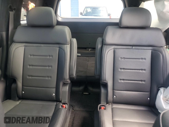 2024 Hyundai Santa Fe Calligraphy with VIN 5NMP5DGL1RH018205, listed as a Copart auction lot 60645525 with 8,773 mi miles and Salvage title. Bid and sale history available at DreamBid. Image 10.