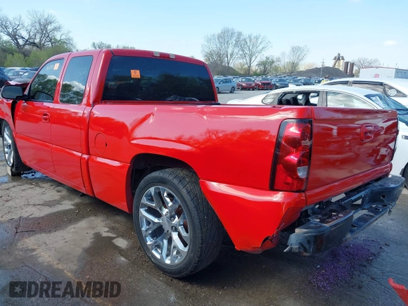 2006 Chevrolet Silverado SS z VIN 2GCEC19N161171970, wystawiony jako IAAI lot #41987549 z przebiegiem 229 928 mil mil oraz . Historia ofert i sprzedaży dostępna na DreamBid. Obrazek 3.