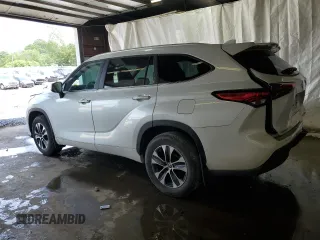 2023 Toyota Highlander L with VIN 5TDKDRBH9PS028911, listed as a Copart auction lot 62825255 with 31,721 mi miles and Salvage title. Bid and sale history available at DreamBid. Image 2.