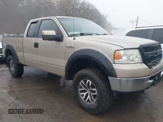 2008 Ford F-150 STX with VIN 1FTRX14W88FA48698, listed as a IAAI auction lot 41574421 with 277,036 mi miles. Bid and sale history available at carsss.com. Image 1.