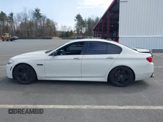 2013 BMW 5 Series 535i xDrive with VIN WBAFU7C51DDU68586, listed as a IAAI auction lot 41939159 with 111,496 mi miles and . Bid and sale history available at carsss.com. Image 14.