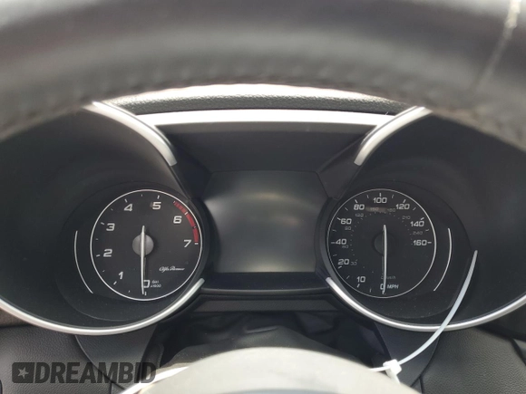 2020 Alfa Romeo Giulia Ti Sport z VIN ZARFAMBN9L7638983, wystawiony jako Copart lot #58692915 z przebiegiem Nie podano mil oraz Nie do naprawy • Non repairable. Historia ofert i sprzedaży dostępna na DreamBid. Obrazek 9.