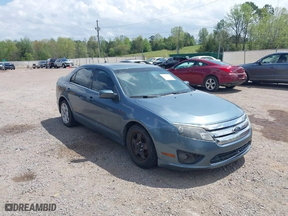 2011 Ford Fusion SE with VIN 3FAHP0HA6BR147038, listed as a IAAI auction lot 41960166 with 202,822 mi miles. Bid and sale history available at carsss.com. Image 1.