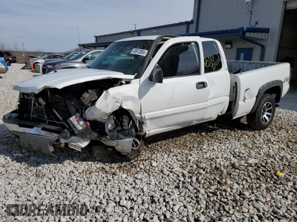 2005 Chevrolet Silverado 1500 with VIN 1GCEK19V45E270119, listed as a Copart auction lot 49972004 with 0 mi miles and Salvage Title. Bid and sale history available at carsss.com. Image 1.