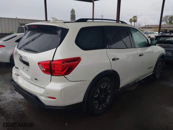 2020 Nissan Pathfinder SL with VIN 5N1DR2CN6LC634180, listed as a IAAI auction lot 41799070 with 31,682 mi miles. Bid and sale history available at carsss.com. Image 4.