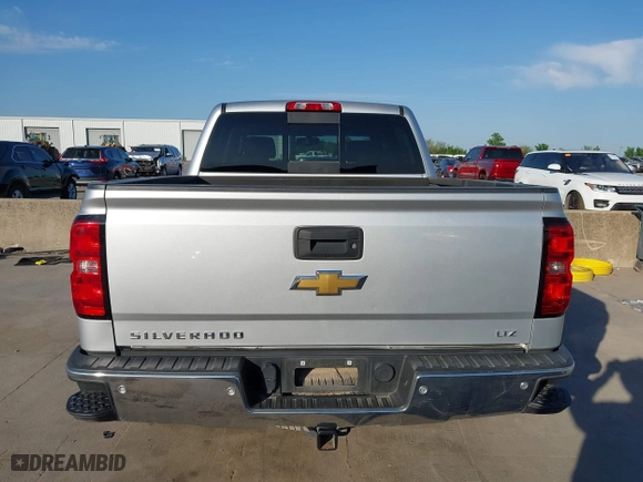 2015 Chevrolet Silverado 1500 LTZ with VIN 3GCUKSEC3FG338376, listed as a IAAI auction lot 42007176 with 145,472 mi miles. Bid and sale history available at carsss.com. Image 17.