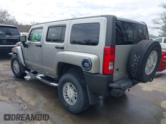 2008 Hummer H3 Luxury z VIN 5GTEN13E888134264, wystawiony jako IAAI lot #41884147 z przebiegiem 154 901 mil mil oraz . Historia ofert i sprzedaży dostępna na DreamBid. Obrazek 3.