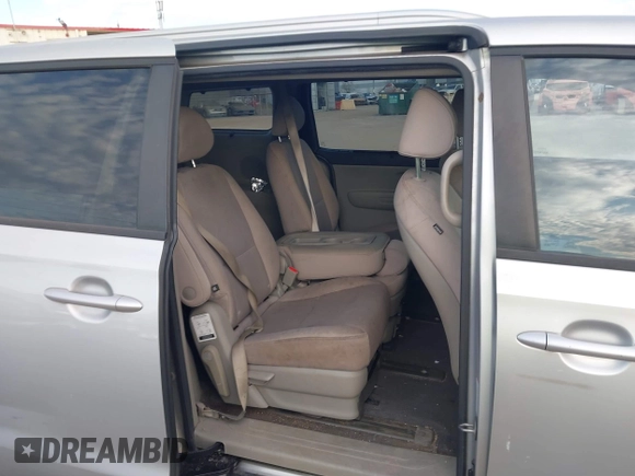 2016 Kia Sedona LX with VIN KNDMB5C13G6179817, listed as a IAAI auction lot 41908690 with 190,357 mi miles. Bid and sale history available at carsss.com. Image 8.
