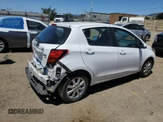 2017 Toyota Yaris L z VIN VNKKTUD32HA083729, wystawiony jako Copart lot #58020955 z przebiegiem 66 075 mil mil oraz Szkoda całkowita • Salvage title. Historia ofert i sprzedaży dostępna na DreamBid. Obrazek 3.