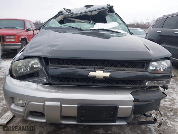 2005 Chevrolet TrailBlazer LT with VIN 1GNDT13S552213766, listed as a IAAI auction lot 41351570 with 114,984 mi miles. Bid and sale history available at carsss.com. Image 12.