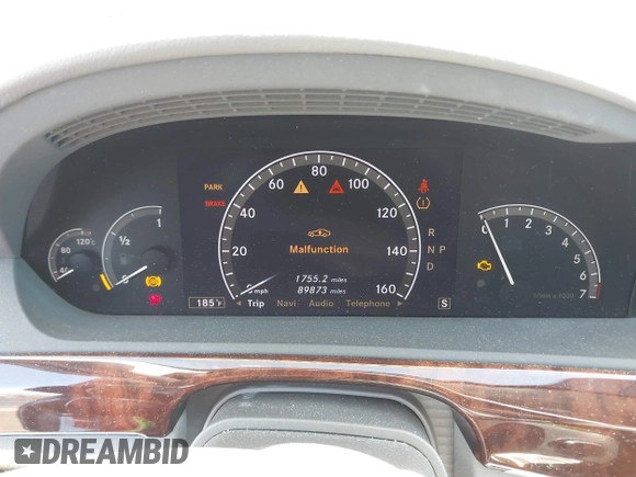 2007 Mercedes-Benz S 550 z VIN WDDNG71X07A036433, wystawiony jako IAAI lot #41860436 z przebiegiem 89 873 mil mil oraz . Historia ofert i sprzedaży dostępna na DreamBid. Obrazek 7.