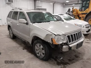 2008 Jeep Grand Cherokee Limited with VIN 1J8HR58N48C189650, listed as a IAAI auction lot 41554275 with 193,791 mi miles. Bid and sale history available at carsss.com. Image 1.