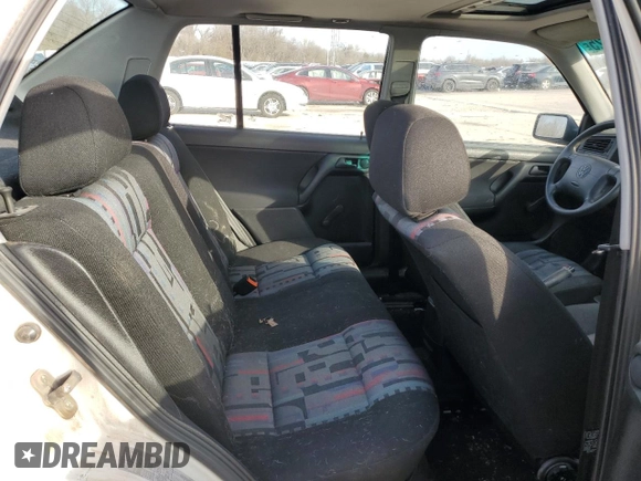 1998 Volkswagen Jetta z VIN 3VWVA81H4WM127083, wystawiony jako Copart lot #88396925 z przebiegiem 192 757 mil mil oraz Szkoda całkowita • Salvage title. Historia ofert i sprzedaży dostępna na DreamBid. Obrazek 10.