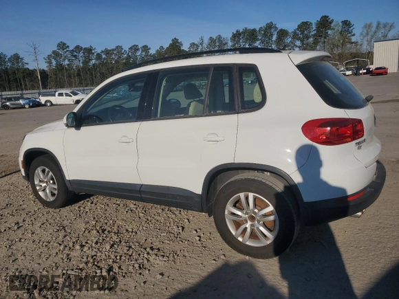 2016 Volkswagen Tiguan SE with VIN WVGBV7AX8GW029781, listed as a Copart auction lot 50786455 with 156,097 mi miles and Clean Title. Bid and sale history available at DreamBid. Image 2.