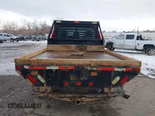 2011 Ford Super Duty F-250 SRW XL with VIN 1FD7W2B64BEA80687, listed as a IAAI auction lot 41375467 with 239,979 mi miles. Bid and sale history available at carsss.com. Image 14.
