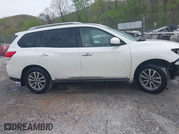 2015 Nissan Pathfinder SL with VIN 5N1AR2MM3FC642427, listed as a IAAI auction lot 42066272 with 137,523 mi miles and . Bid and sale history available at DreamBid. Image 13.