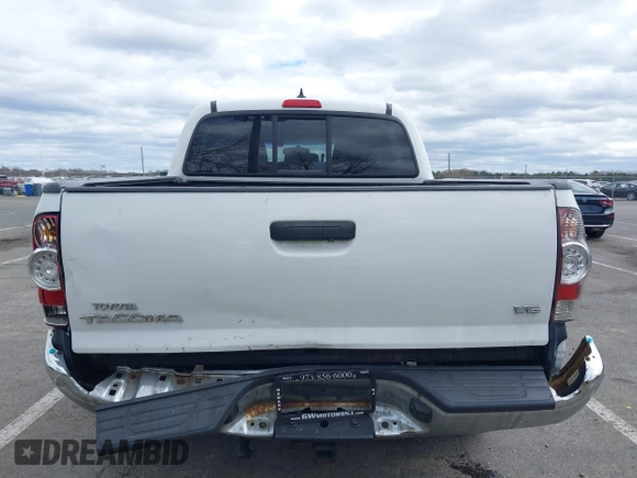 2015 Toyota Tacoma with VIN 5TFLU4EN6FX120947, listed as a IAAI auction lot 42043239 with 125,480 mi miles and . Bid and sale history available at DreamBid. Image 16.