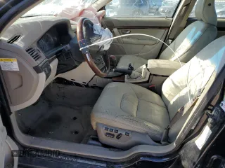 2005 Volvo S80 with VIN YV1TH592651404777, listed as a Copart auction lot 76983124 with 0 mi miles and Salvage Title. Bid and sale history available at carsss.com. Image 7.