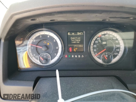 2018 Ram 1500 Tradesman z VIN 1C6RR6FG1JS211256, wystawiony jako Copart lot #49769185 z przebiegiem 171 115 mil mil oraz Szkoda całkowita • Salvage title. Historia ofert i sprzedaży dostępna na DreamBid. Obrazek 9.