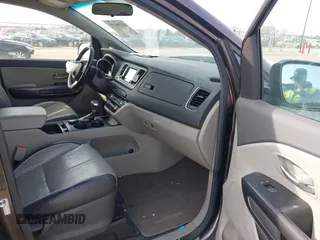2017 Kia Sedona LX with VIN KNDMB5C19H6329933, listed as a IAAI auction lot 41796158 with 101,399 mi miles. Bid and sale history available at carsss.com. Image 5.