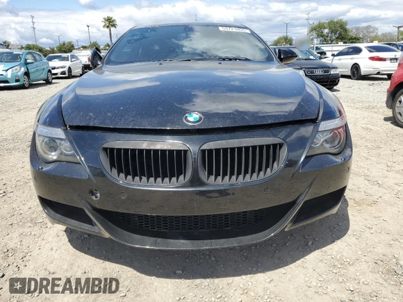 2010 BMW M6 z VIN WBSEH9C52ACY25265, wystawiony jako Copart lot #53721055 z przebiegiem Nie podano mil oraz Czysty tytuł • Clean title. Historia ofert i sprzedaży dostępna na DreamBid. Obrazek 5.