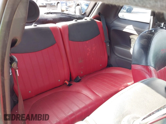 2014 FIAT 500 Sport z VIN 3C3CFFBR9ET267856, wystawiony jako IAAI lot #41513824 z przebiegiem Nie podano mil oraz . Historia ofert i sprzedaży dostępna na DreamBid. Obrazek 8.